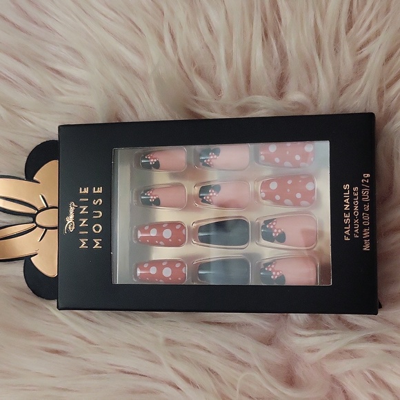 New Listing!! Brand New REVOLUTION DISNEY MINNIE MOUSE False Nails-L - Picture 1 of 3